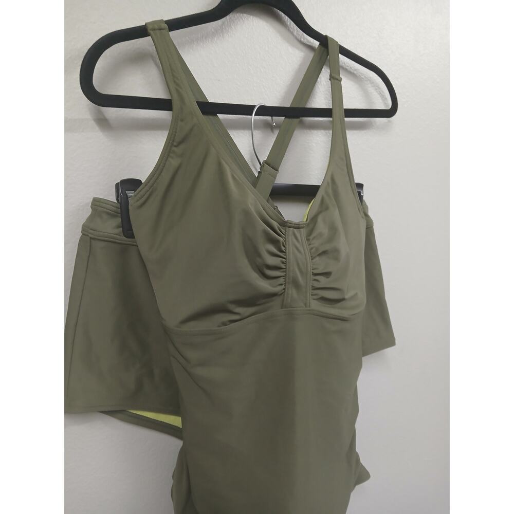prAna swim set in an olive green Lg/XL - Picture 2 of 11